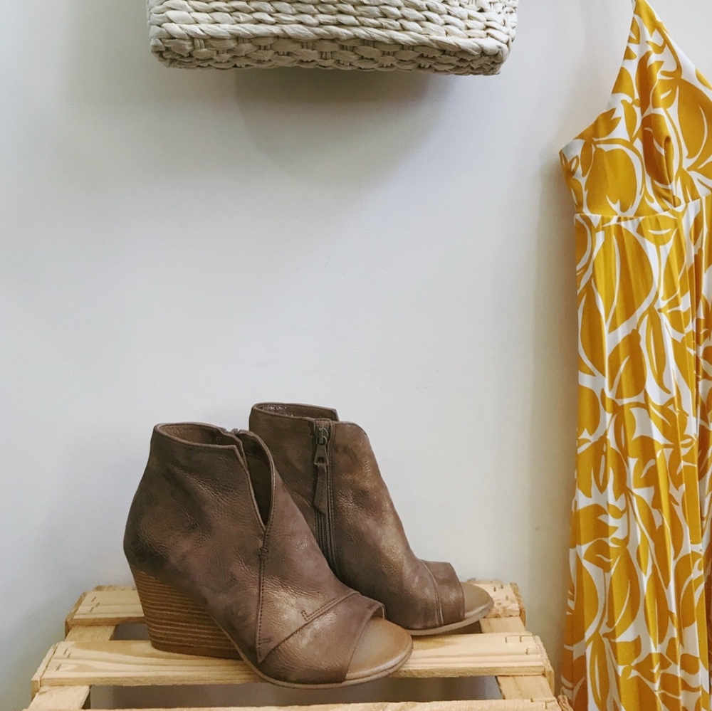 Miz Mooz Kimball Wedge Heel